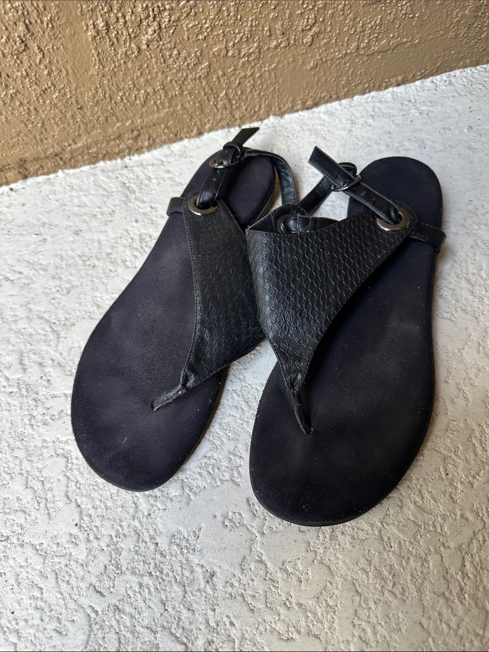 AEROSOLES Black Textured Thong Sandals with Ankle Strap